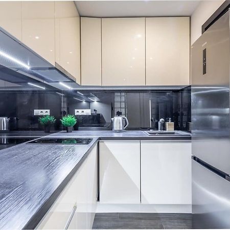 Cozy Quiet Apartment With A Balcony Budapest Exteriör bild