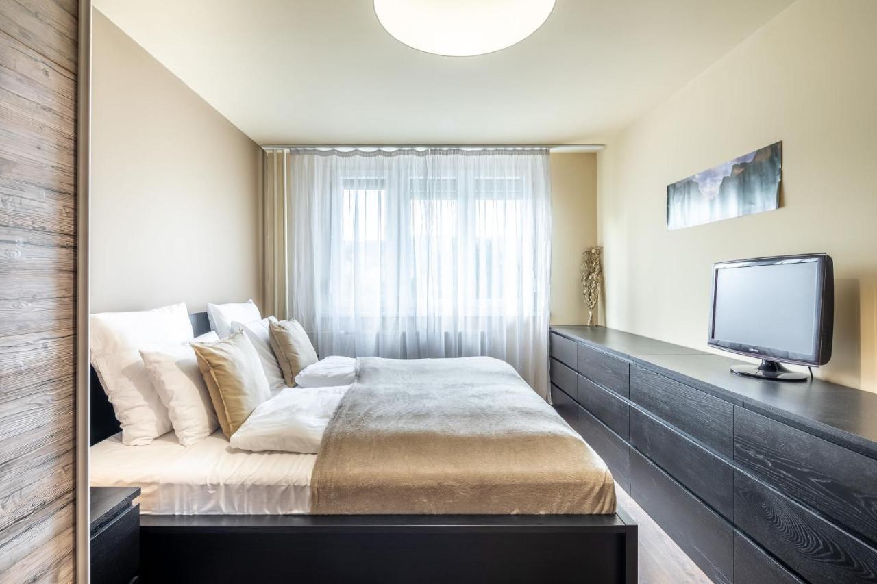 Cozy Quiet Apartment With A Balcony Budapest Exteriör bild