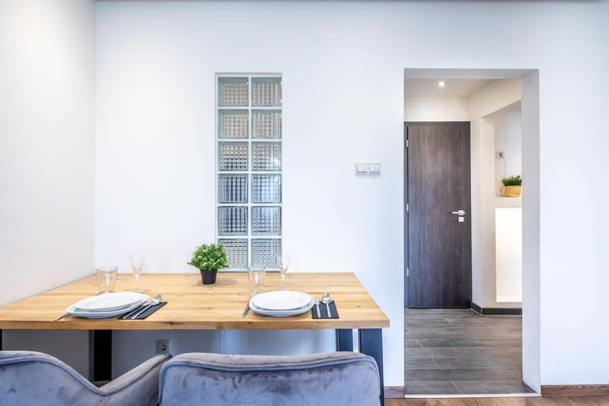 Cozy Quiet Apartment With A Balcony Budapest Exteriör bild