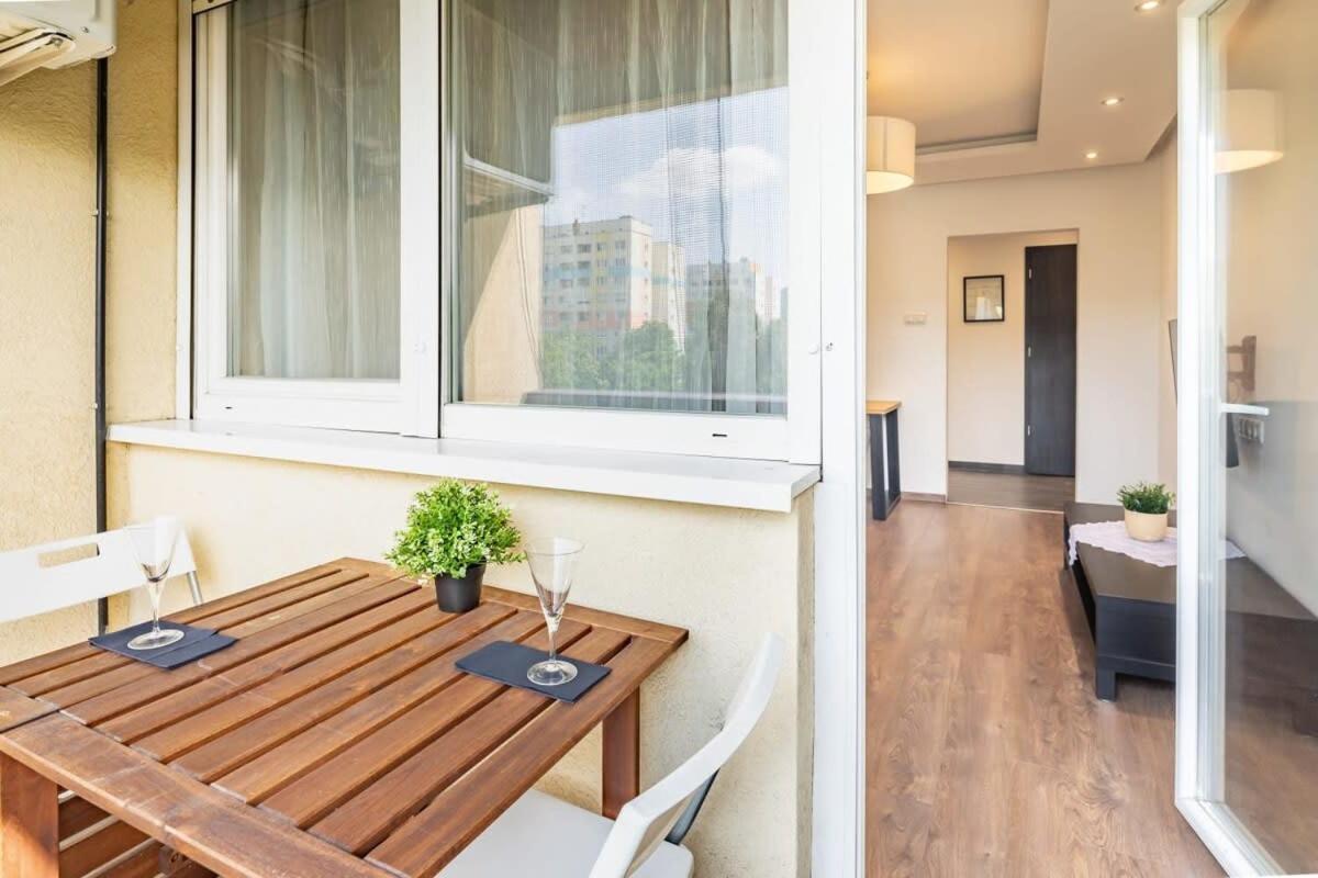 Cozy Quiet Apartment With A Balcony Budapest Exteriör bild