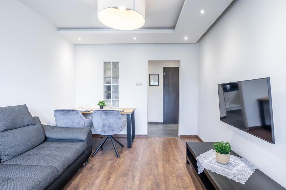 Cozy Quiet Apartment With A Balcony Budapest Exteriör bild