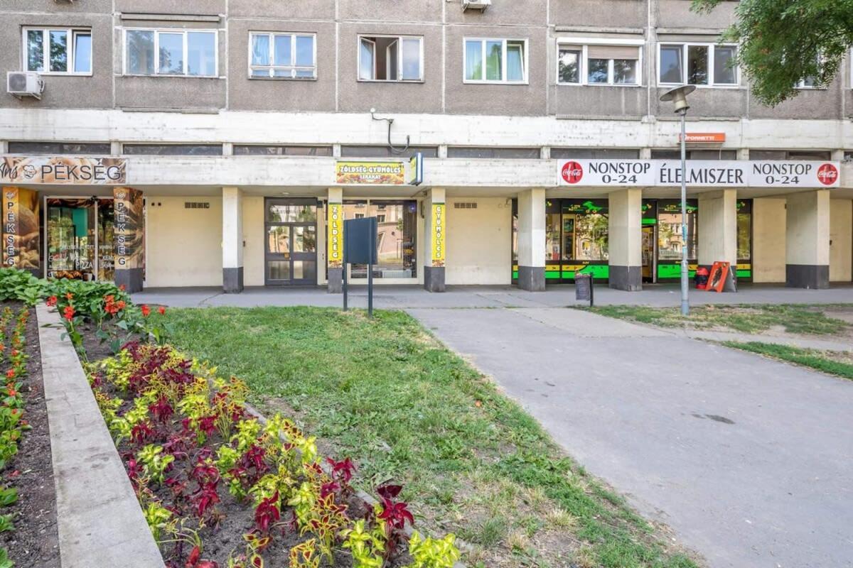 Cozy Quiet Apartment With A Balcony Budapest Exteriör bild